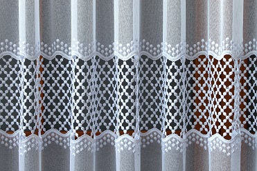 Miniaturka produktu Firanka marszczona z gipiurą wisienka