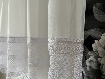 Miniaturka produktu Firanka marszczona z gipiurą