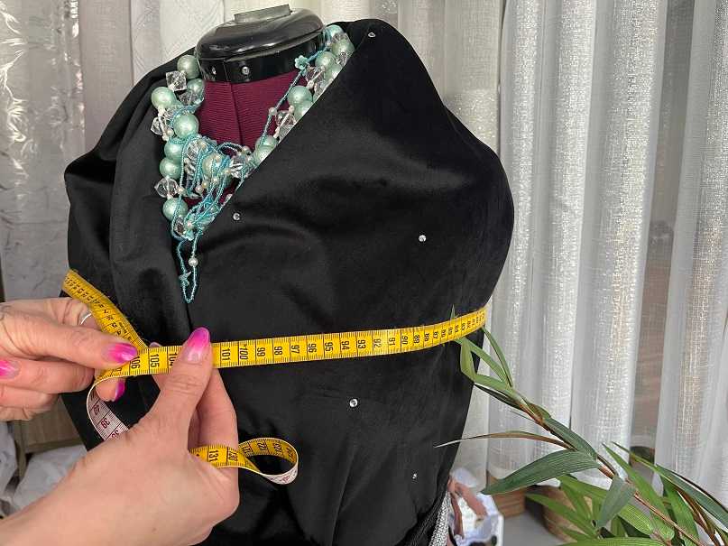 Manekin do pomiarów pomocny przy usługach krawieckich